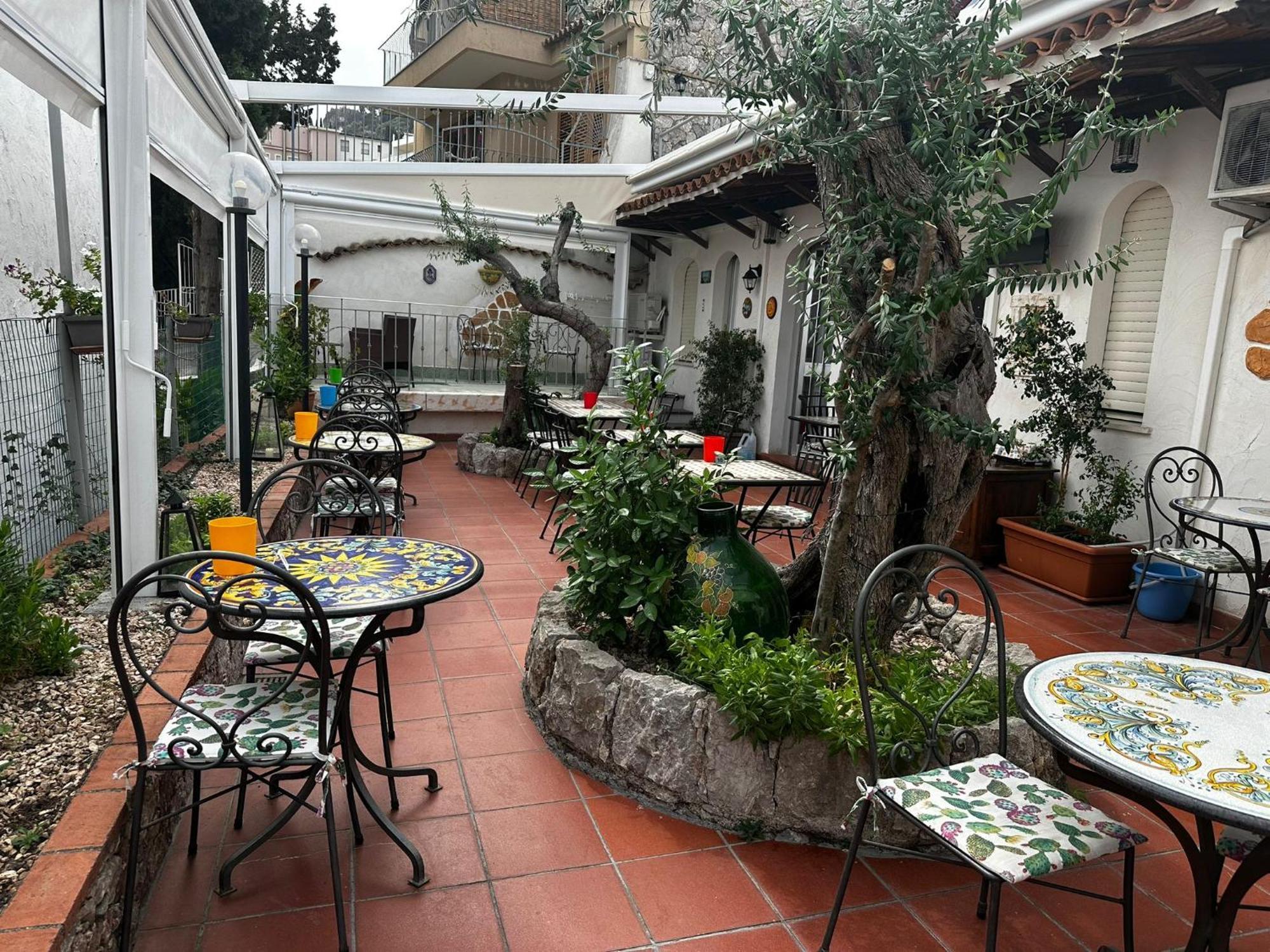 Taormina Garden Hotel Kültér fotó